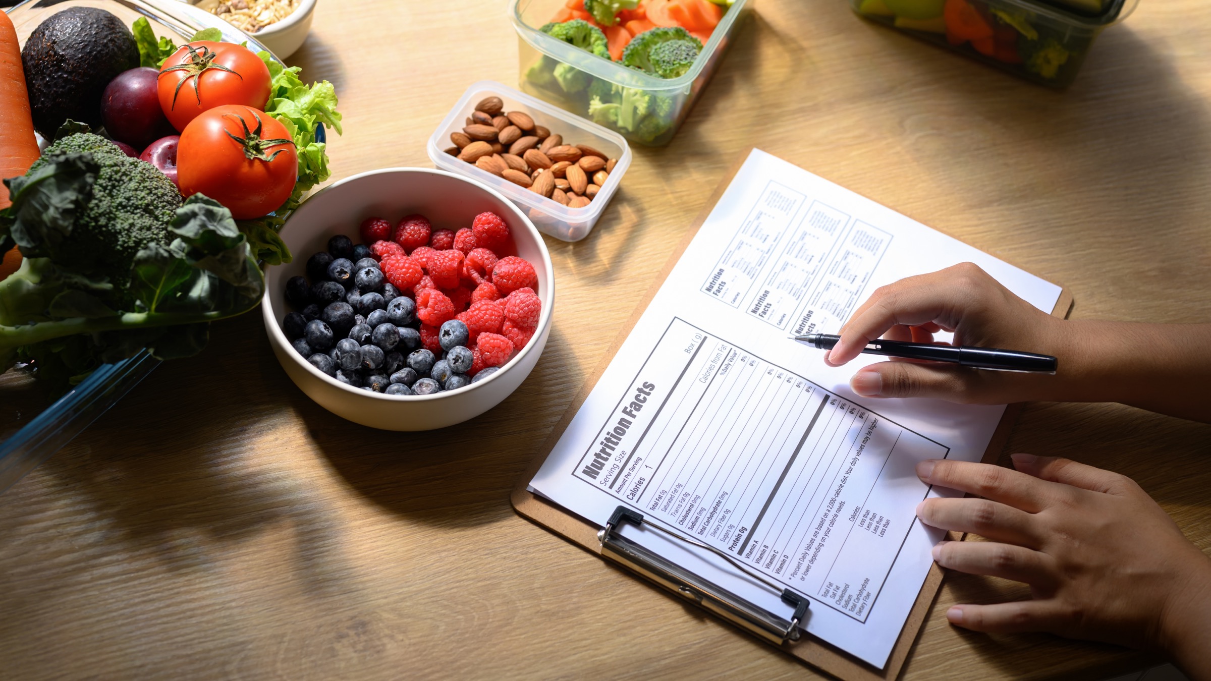 Nutritional therapy review with fresh food and nutrition planning